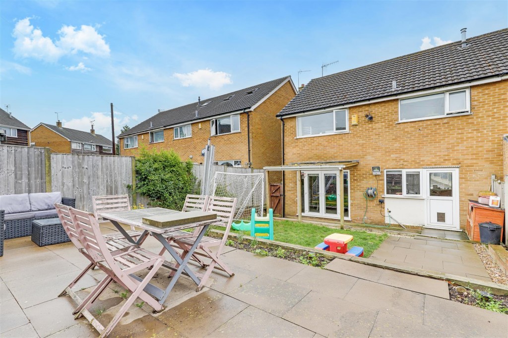 Surgeys Lane, Arnold, Nottinghamshire, NG5 8EP