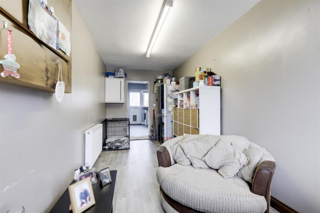 Surgeys Lane, Arnold, Nottinghamshire, NG5 8EP