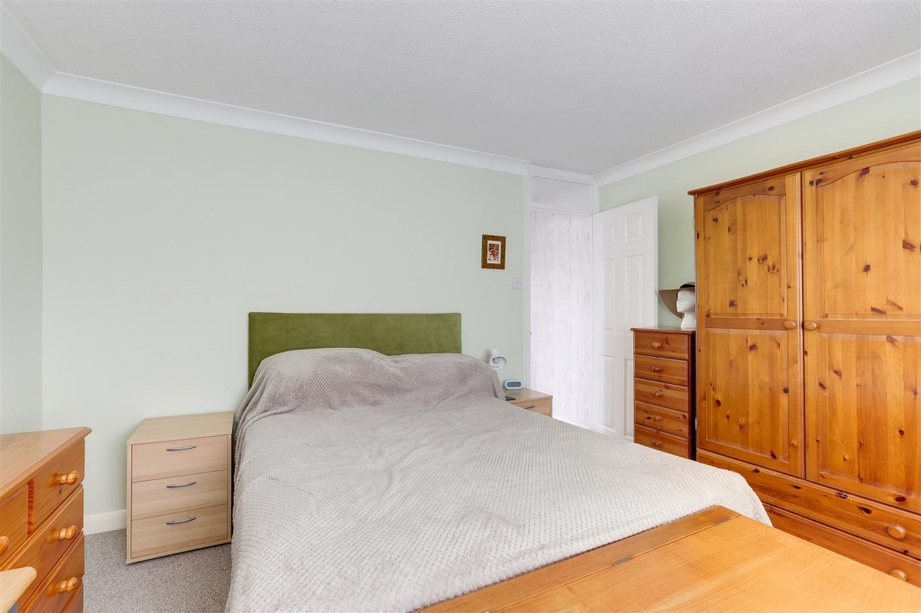 Calderdale Drive, Long Eaton, Nottinghamshire, NG10 3PP