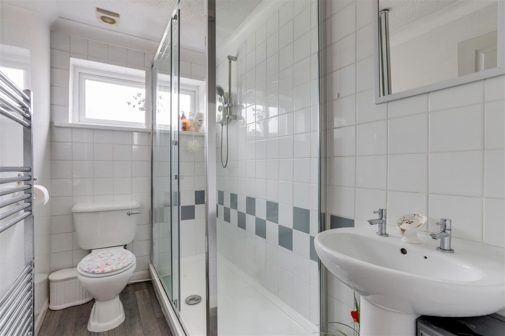 Calderdale Drive, Long Eaton, Nottinghamshire, NG10 3PP