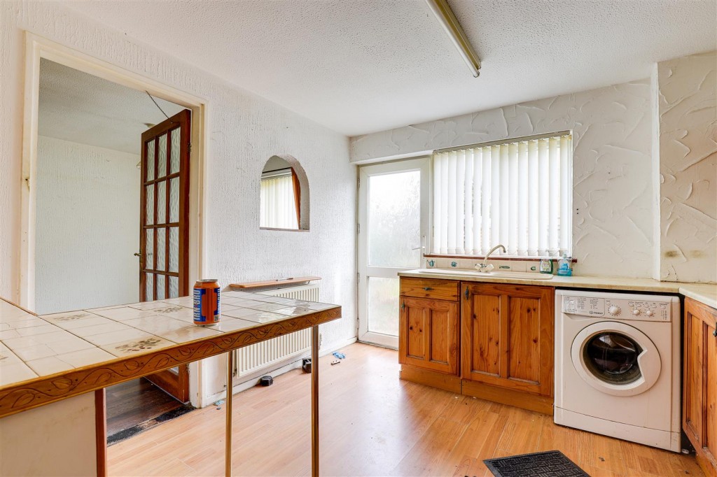 Downing Gardens, Bulwell, Nottinghamshire, NG6 8JX