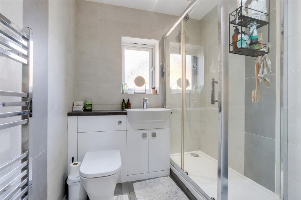 Leen Valley Way, Hucknall, Nottinghamshire, NG15 7QR