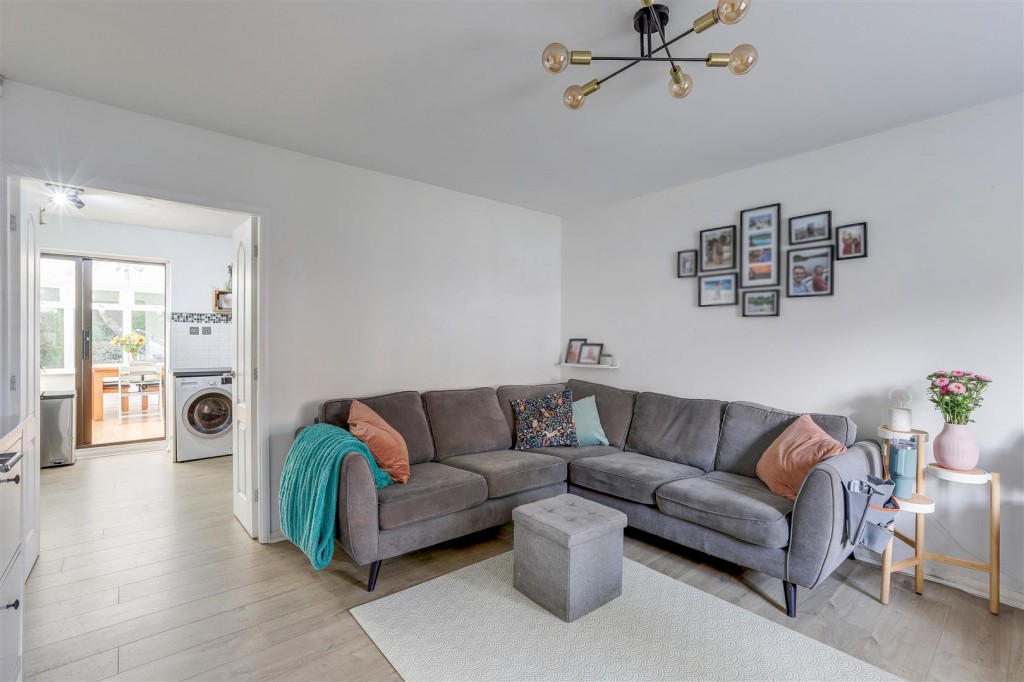 Leen Valley Way, Hucknall, Nottinghamshire, NG15 7QR