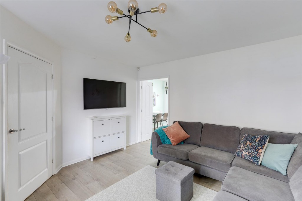 Leen Valley Way, Hucknall, Nottinghamshire, NG15 7QR