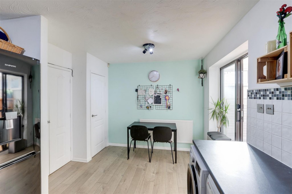 Leen Valley Way, Hucknall, Nottinghamshire, NG15 7QR