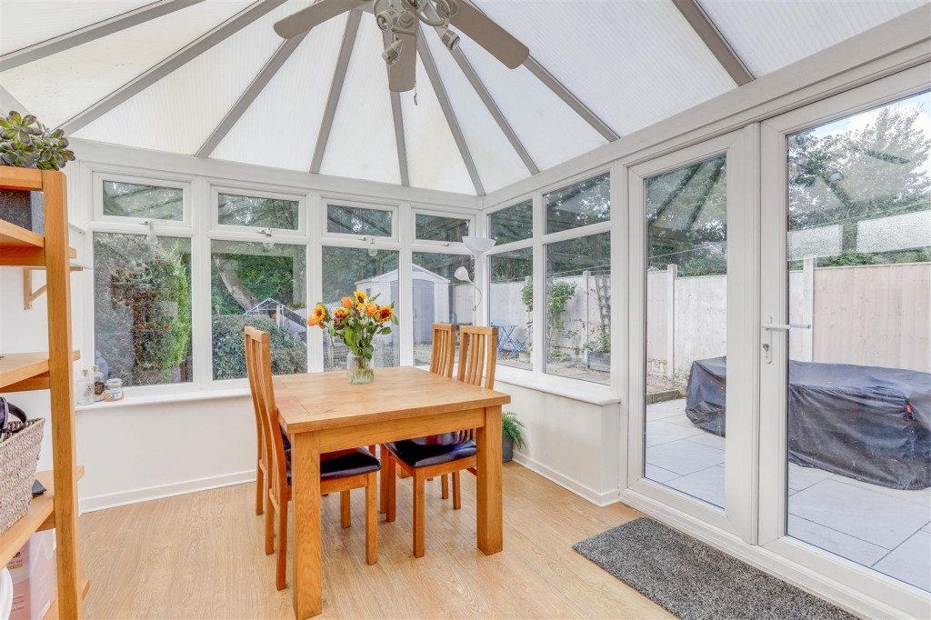 Leen Valley Way, Hucknall, Nottinghamshire, NG15 7QR