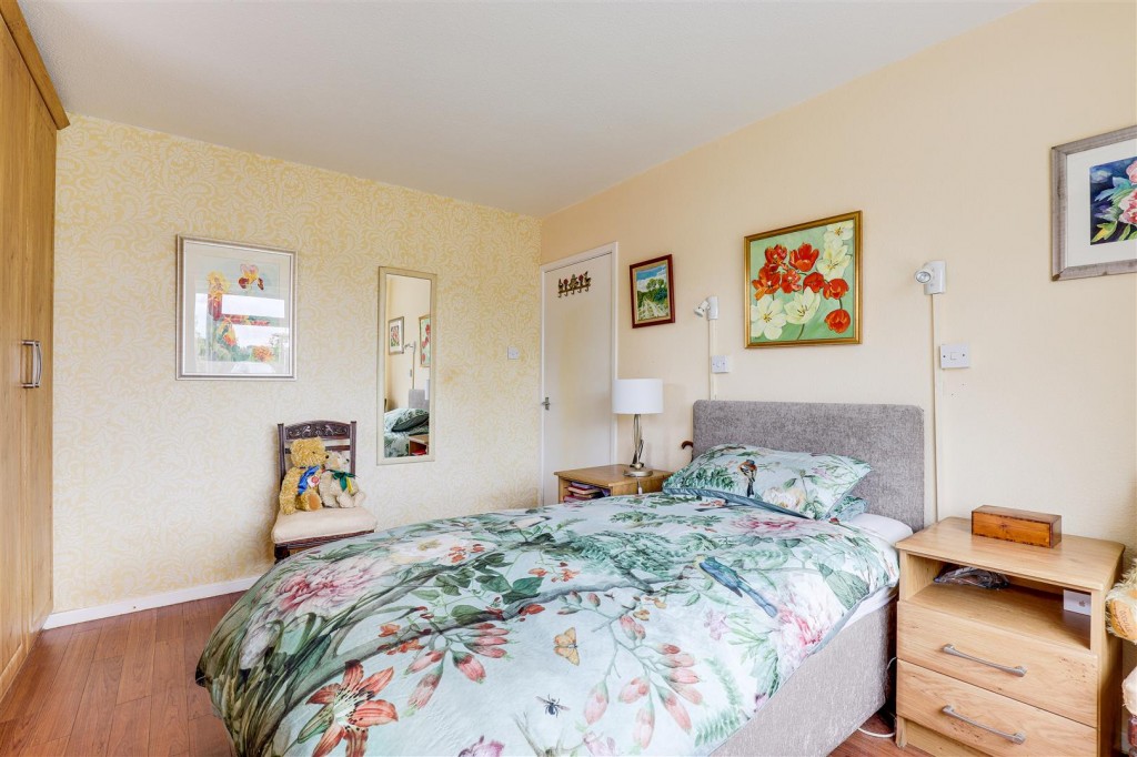 Leslie Grove, Calverton, Nottinghamshire, NG14 6GL