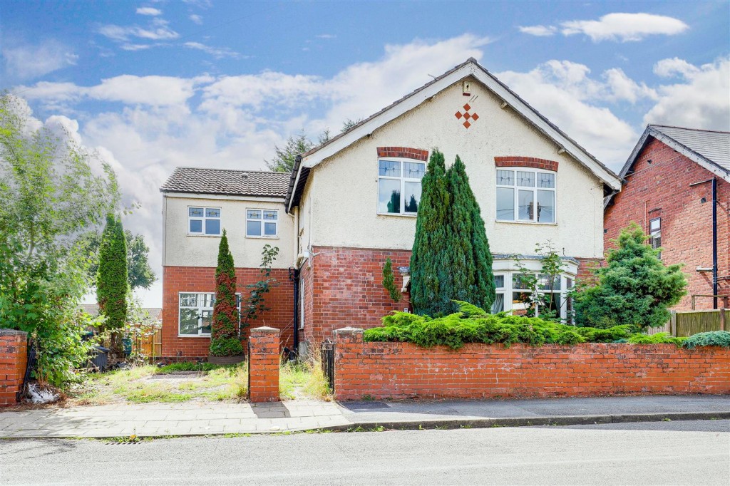 Garden Road, Hucknall, Nottinghamshire, NG15 6LH