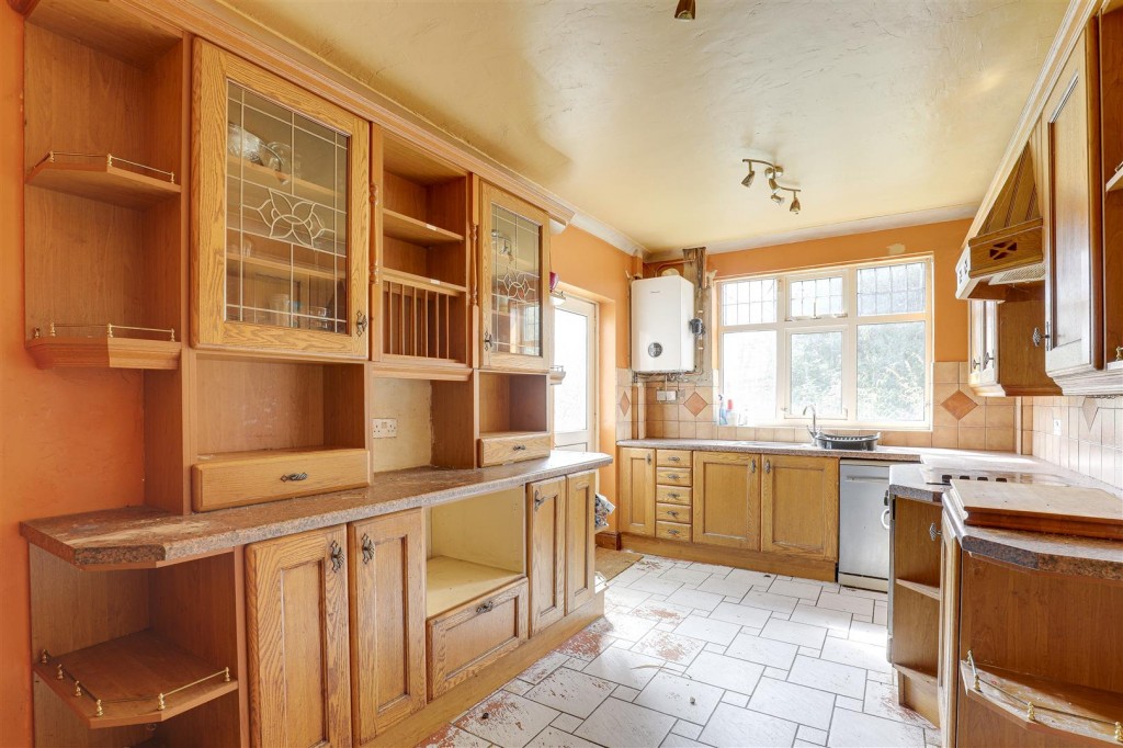 Garden Road, Hucknall, Nottinghamshire, NG15 6LH