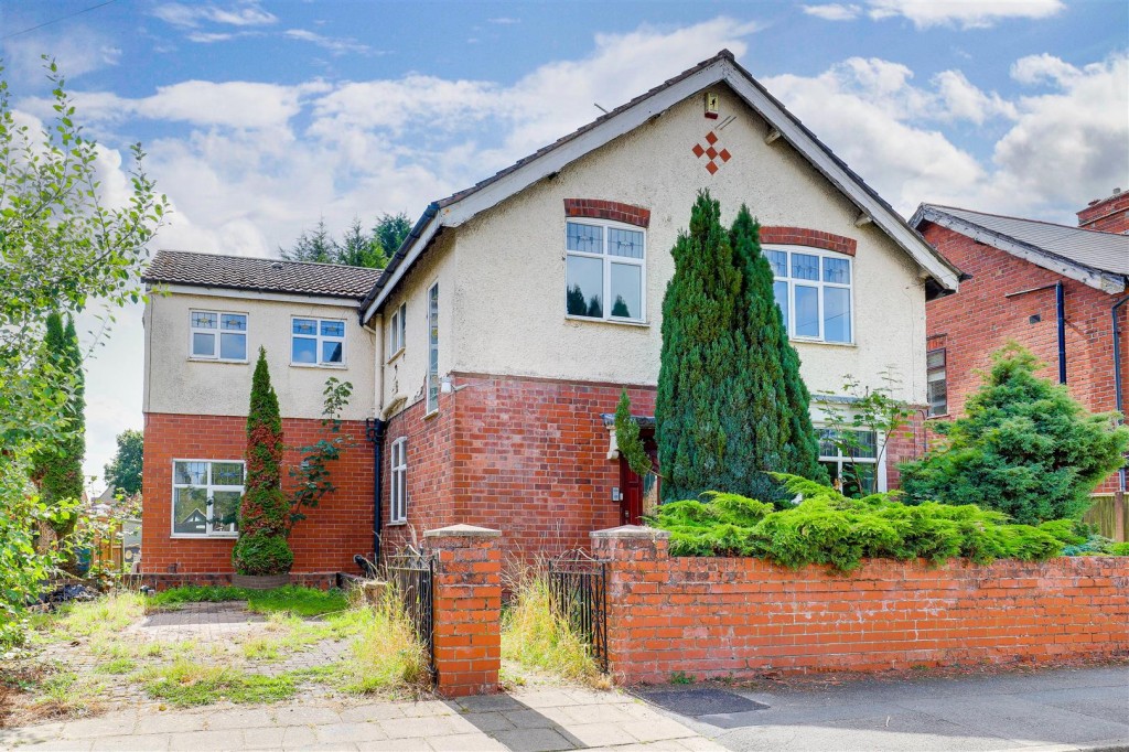 Garden Road, Hucknall, Nottinghamshire, NG15 6LH