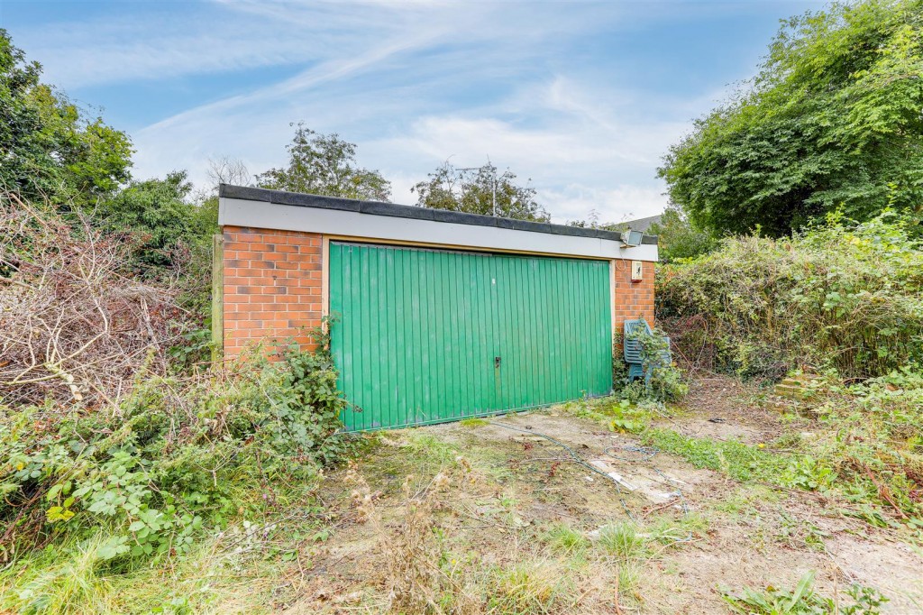 Garden Road, Hucknall, Nottinghamshire, NG15 6LH