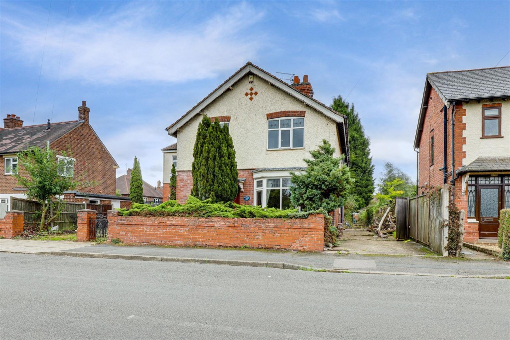 Garden Road, Hucknall, Nottinghamshire, NG15 6LH