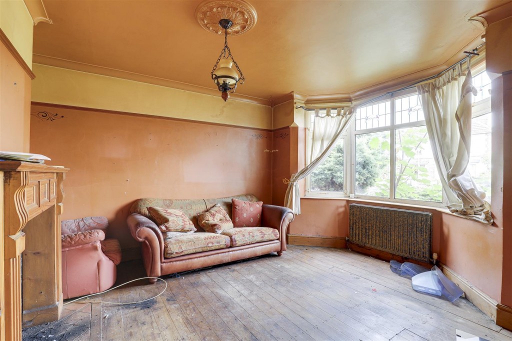 Garden Road, Hucknall, Nottinghamshire, NG15 6LH