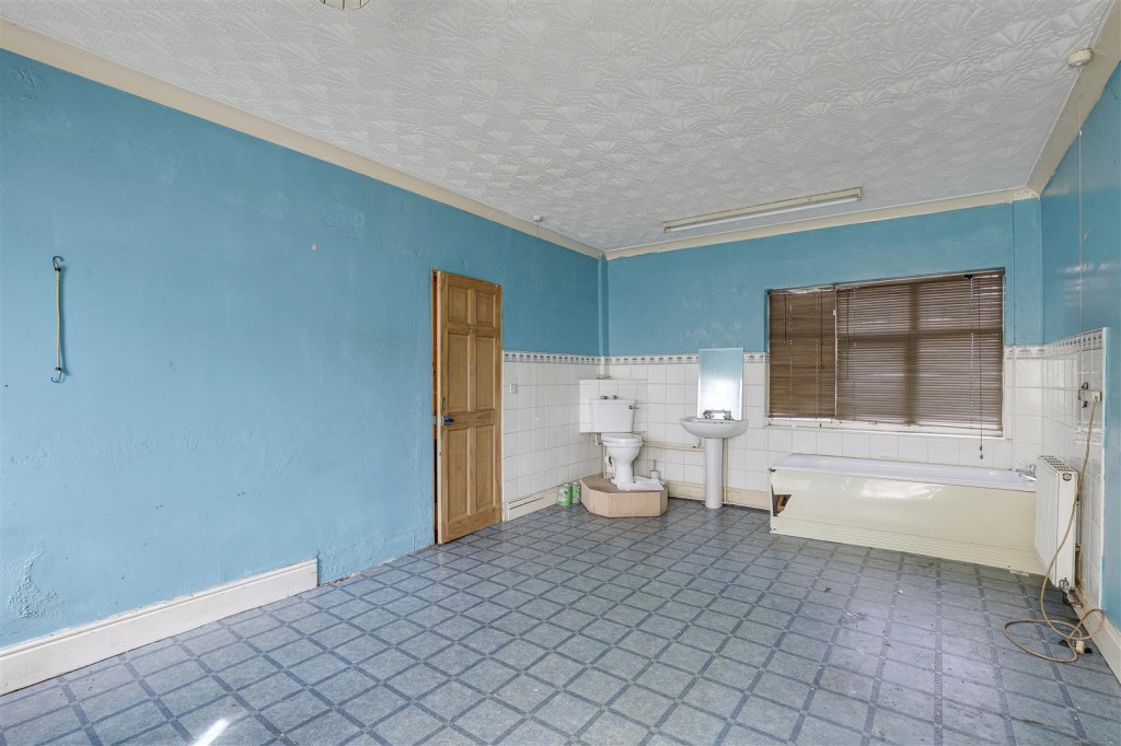 Garden Road, Hucknall, Nottinghamshire, NG15 6LH