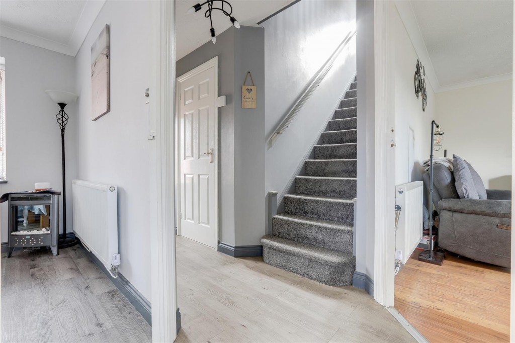 Stoppard Close, Ilkeston, Derbyshire, DE7 9JL