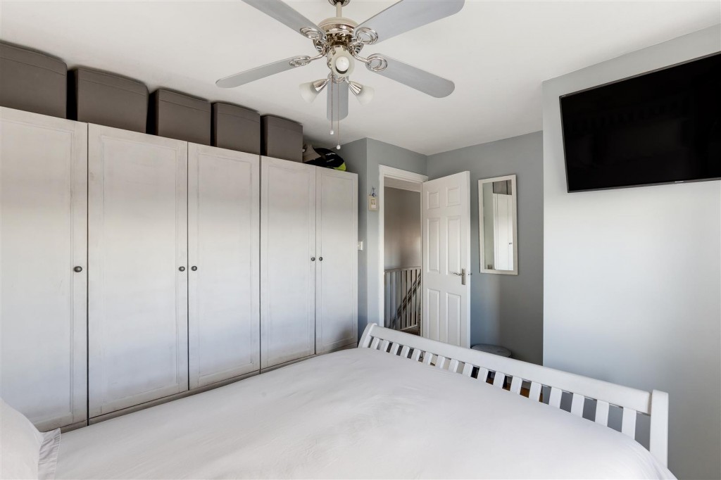 Stoppard Close, Ilkeston, Derbyshire, DE7 9JL