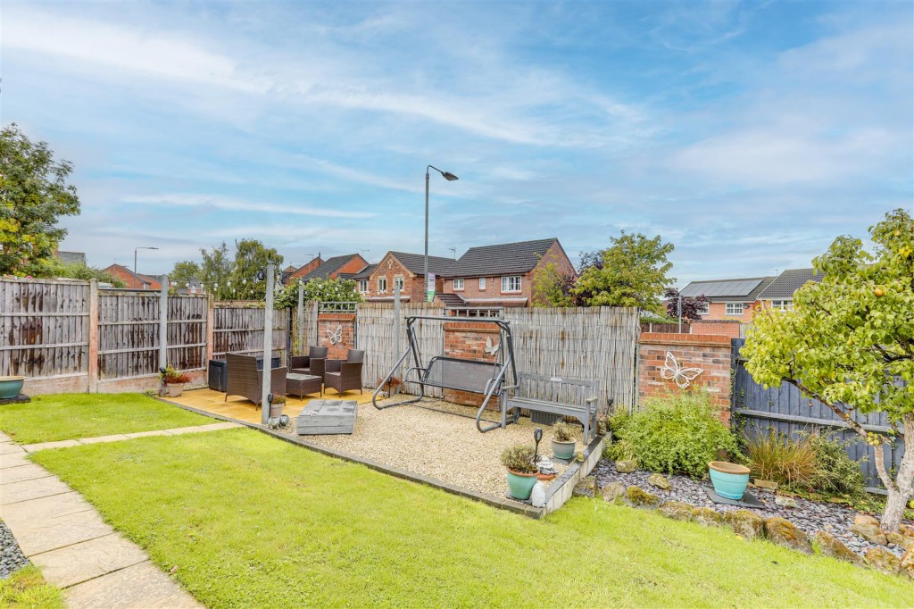 Stoppard Close, Ilkeston, Derbyshire, DE7 9JL