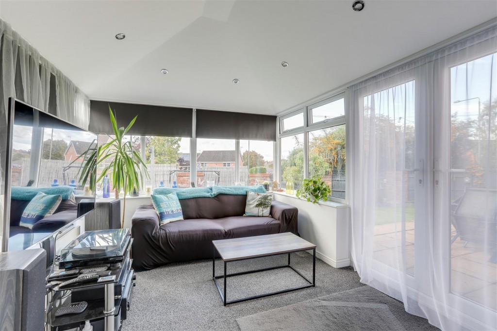 Stoppard Close, Ilkeston, Derbyshire, DE7 9JL