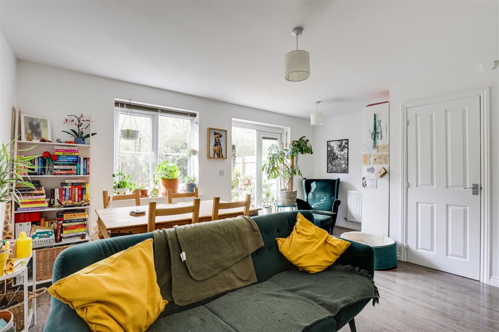 Denbury Court, Mapperley, Nottinghamshire, NG3 5TD