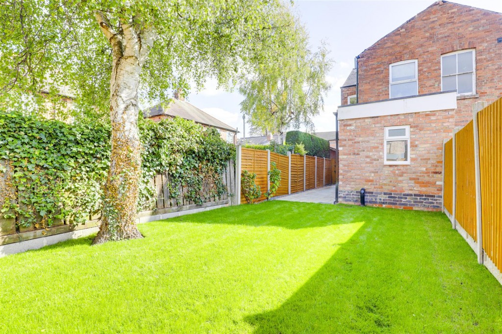 Victoria Street, Radcliffe-On-Trent, Nottinghamshire, NG12 2FP