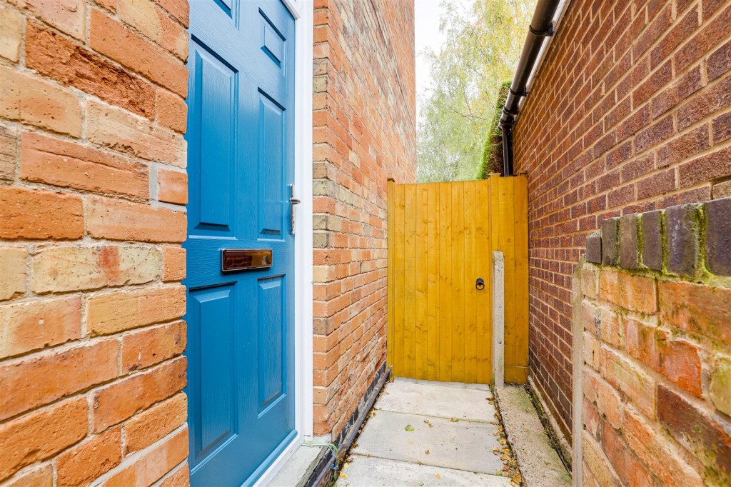 Victoria Street, Radcliffe-On-Trent, Nottinghamshire, NG12 2FP