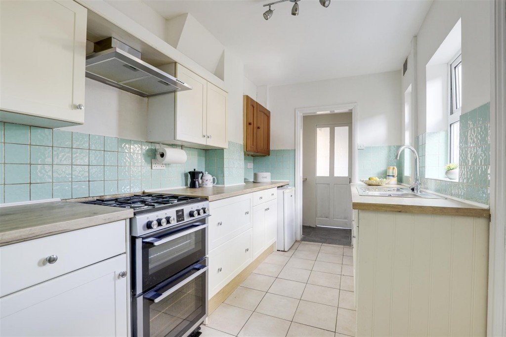 Victoria Street, Radcliffe-On-Trent, Nottinghamshire, NG12 2FP