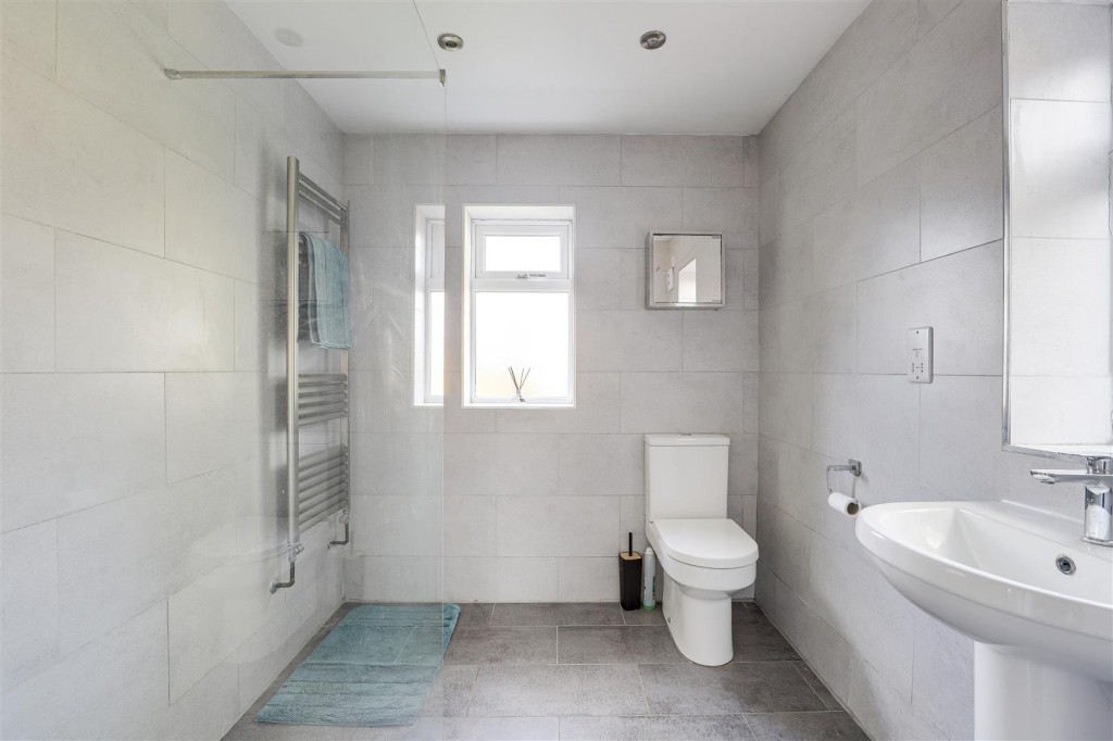 Victoria Street, Radcliffe-On-Trent, Nottinghamshire, NG12 2FP