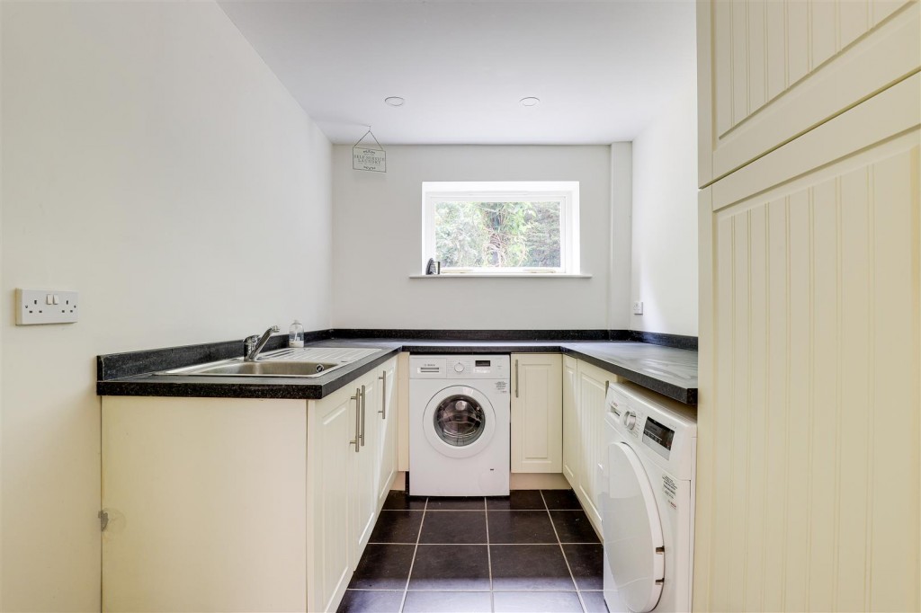 Nottingham Road, Burton Joyce, Nottinghamshire, NG14 7AP