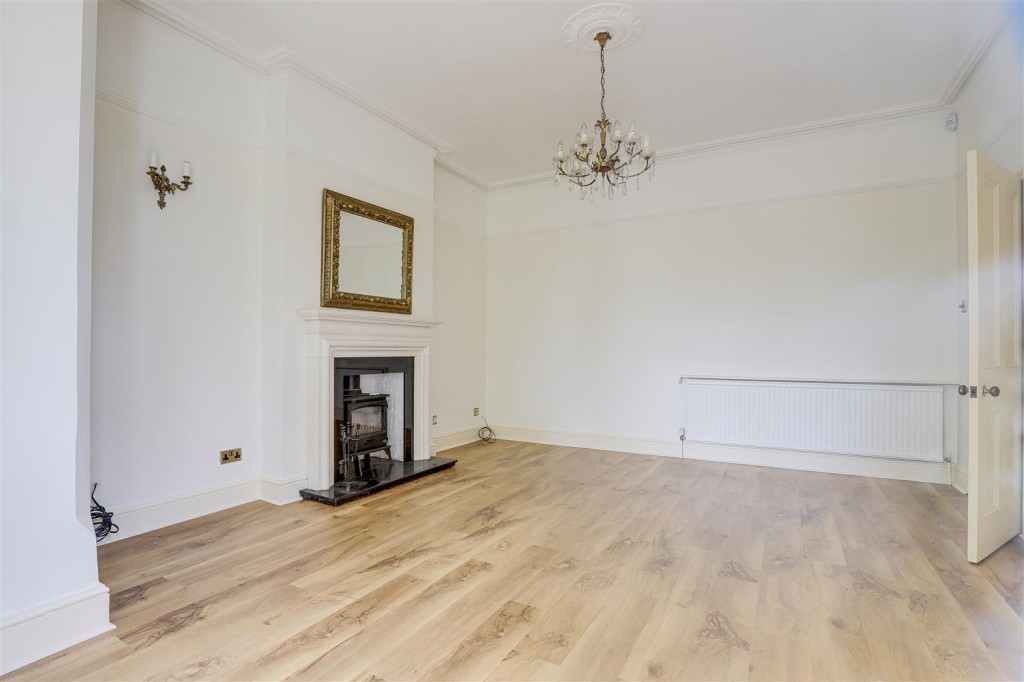 Nottingham Road, Burton Joyce, Nottinghamshire, NG14 7AP