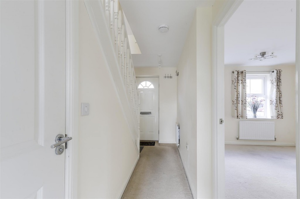 Kestrel Grove, Hucknall, Nottinghamshire, NG15 6UU