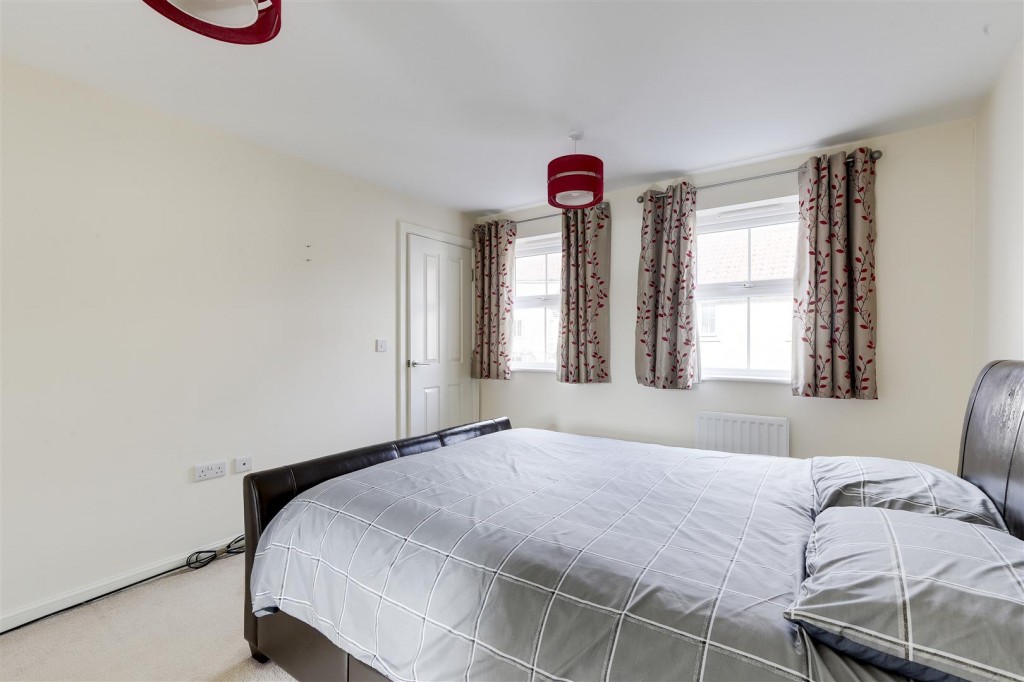 Kestrel Grove, Hucknall, Nottinghamshire, NG15 6UU