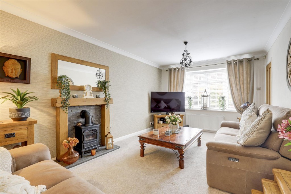 Cross Street, Arnold, Nottinghamshire, NG5 7BY