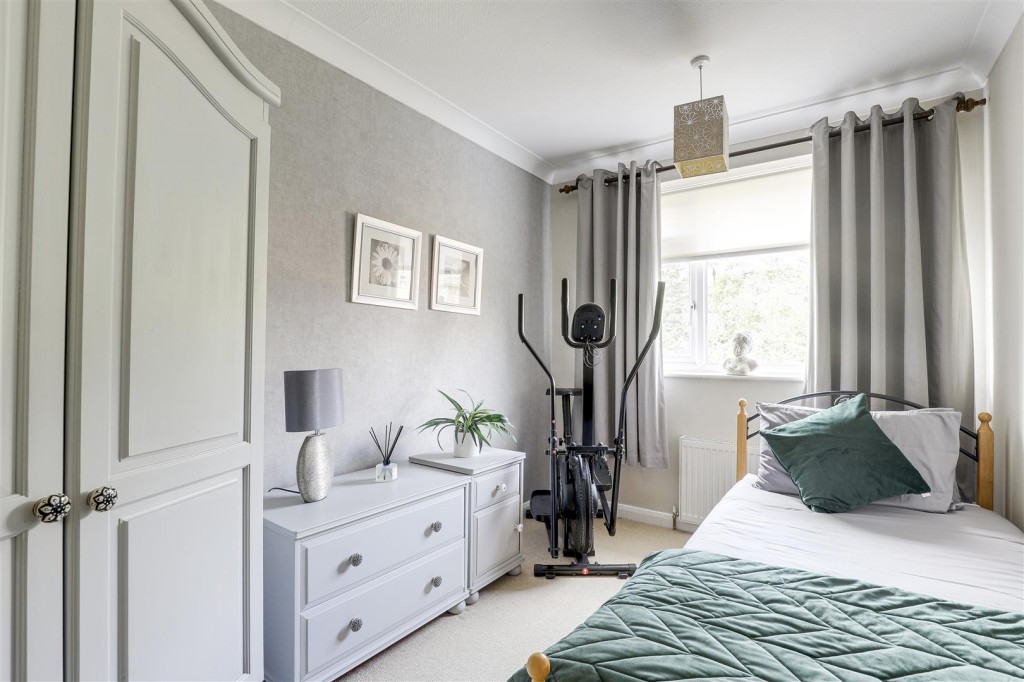 Cross Street, Arnold, Nottinghamshire, NG5 7BY