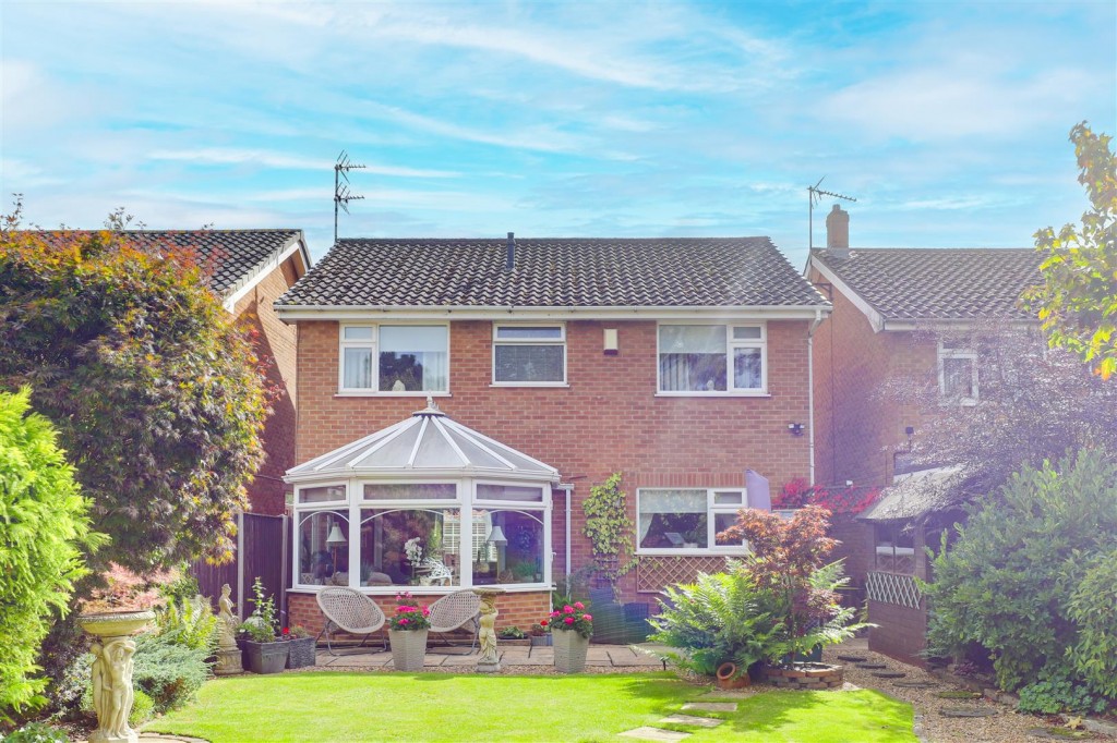 Cross Street, Arnold, Nottinghamshire, NG5 7BY