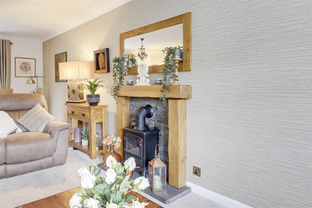 Cross Street, Arnold, Nottinghamshire, NG5 7BY