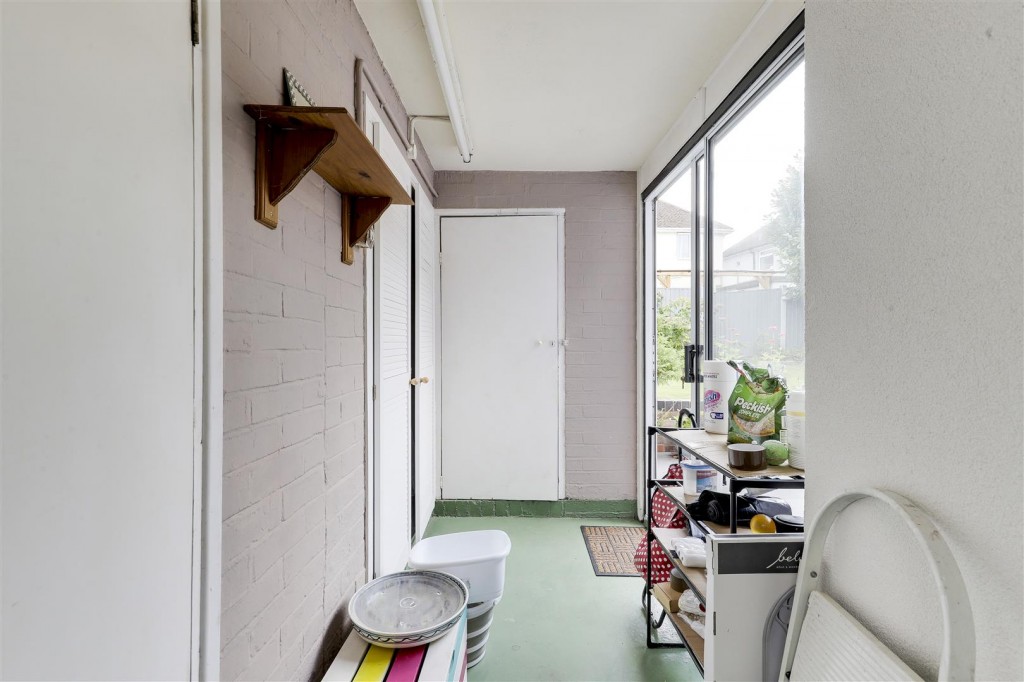 Canver Close, Nottingham, Nottinghamshire, NG8 4HE