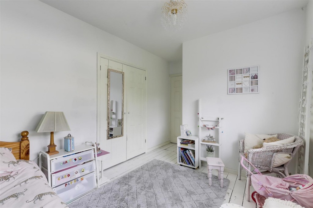 Canver Close, Nottingham, Nottinghamshire, NG8 4HE