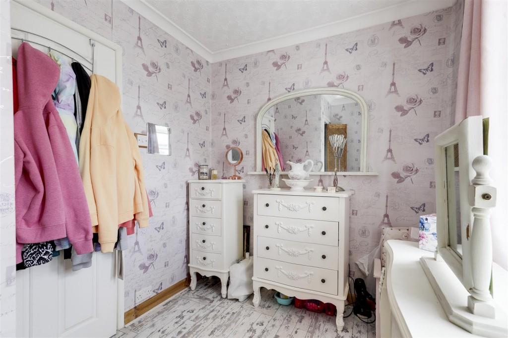 Canver Close, Nottingham, Nottinghamshire, NG8 4HE