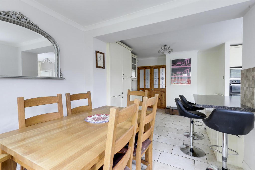 Canver Close, Nottingham, Nottinghamshire, NG8 4HE