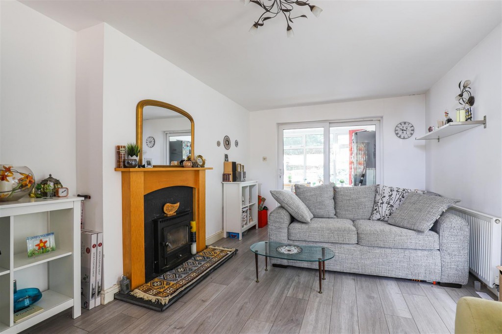 Palmer Crescent, Carlton, Nottinghamshire, NG4 1ER