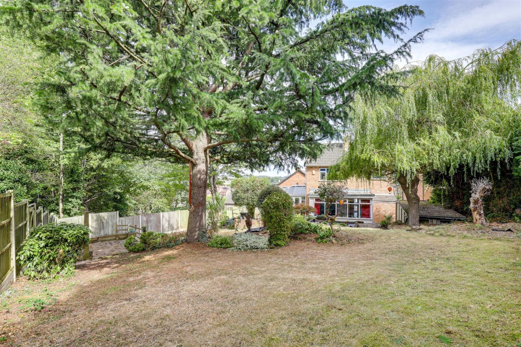 Palmer Crescent, Carlton, Nottinghamshire, NG4 1ER