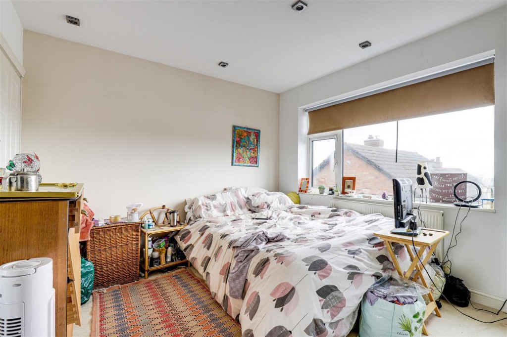 Palmer Crescent, Carlton, Nottinghamshire, NG4 1ER