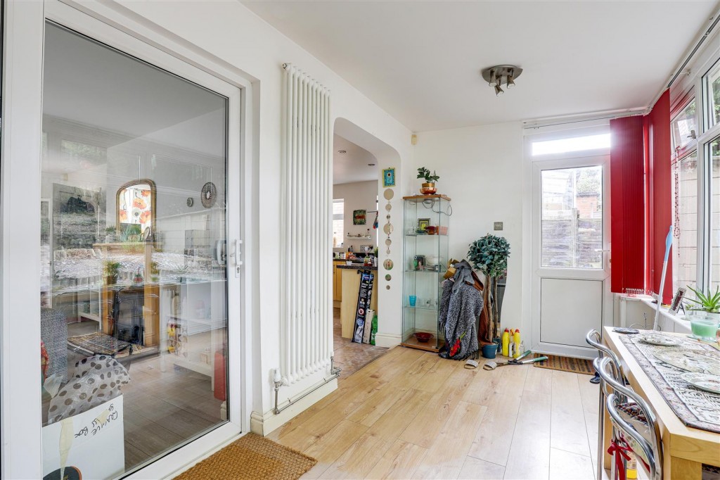 Palmer Crescent, Carlton, Nottinghamshire, NG4 1ER