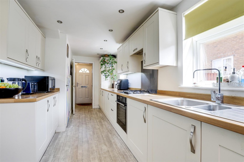 Mildenhall Crescent, Bestwood Park, Nottinghamshire, NG5 5RP