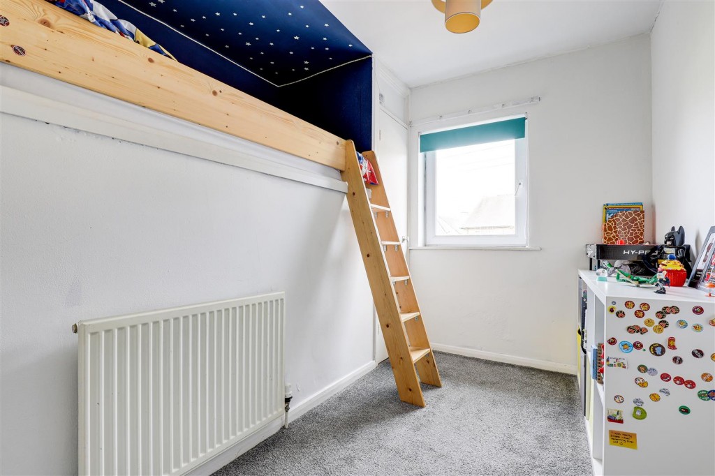 Mildenhall Crescent, Bestwood Park, Nottinghamshire, NG5 5RP