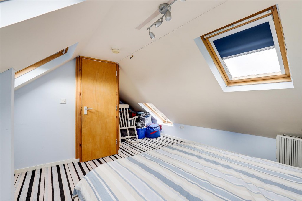 Mildenhall Crescent, Bestwood Park, Nottinghamshire, NG5 5RP