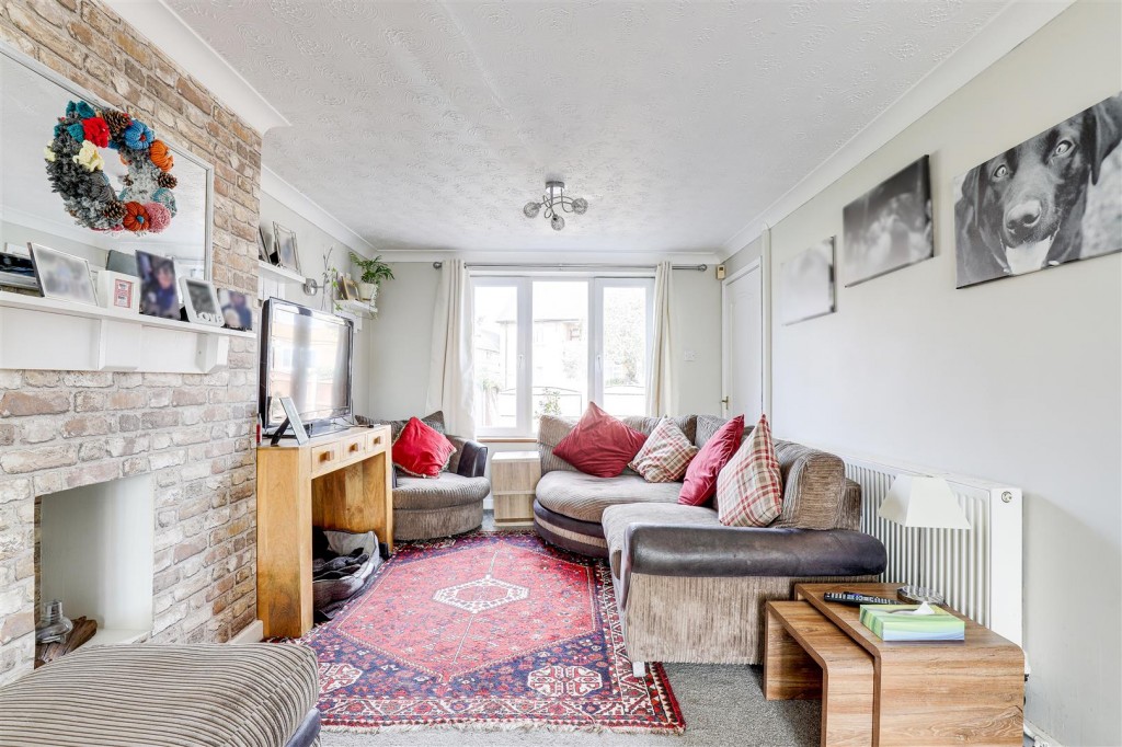 Mildenhall Crescent, Bestwood Park, Nottinghamshire, NG5 5RP