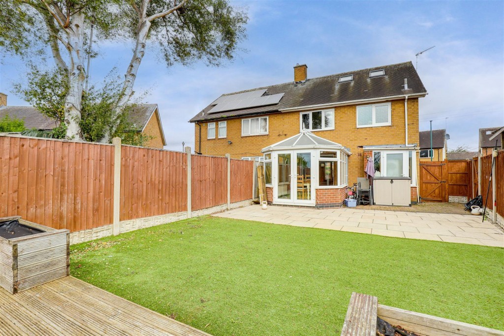 Mildenhall Crescent, Bestwood Park, Nottinghamshire, NG5 5RP