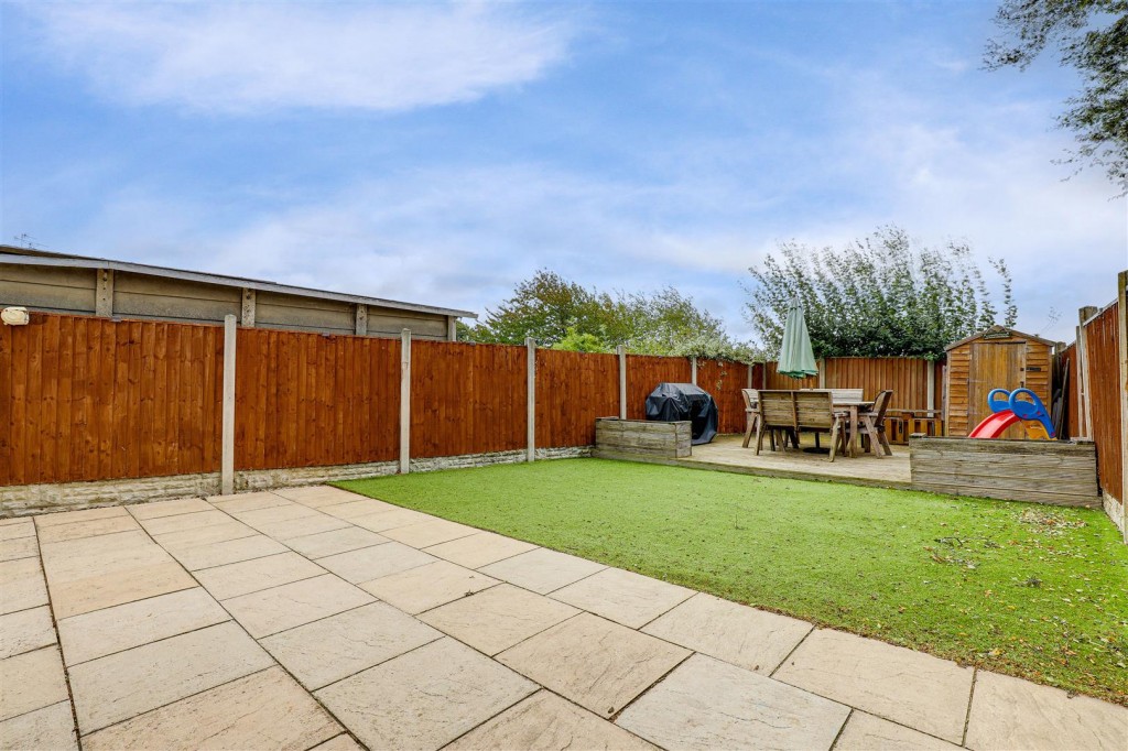 Mildenhall Crescent, Bestwood Park, Nottinghamshire, NG5 5RP