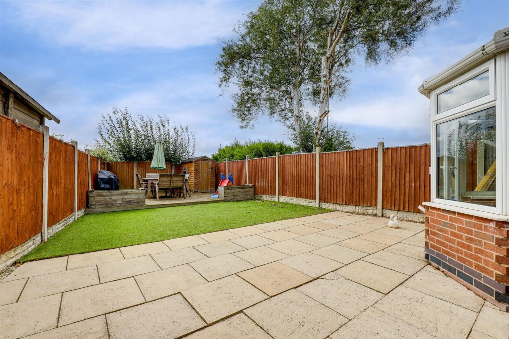 Mildenhall Crescent, Bestwood Park, Nottinghamshire, NG5 5RP